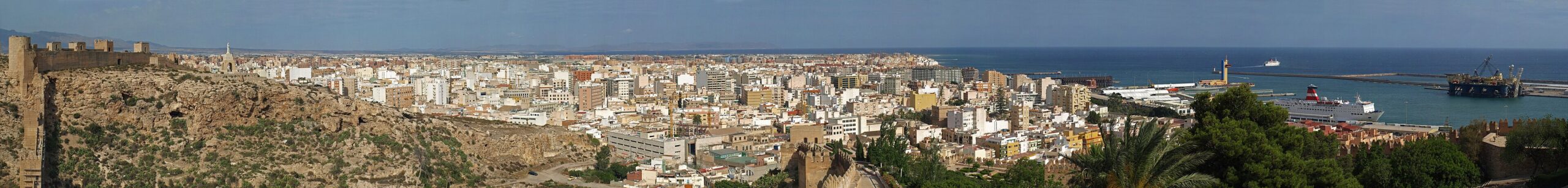 Vista panorámica de Almería desde la Alcazaba